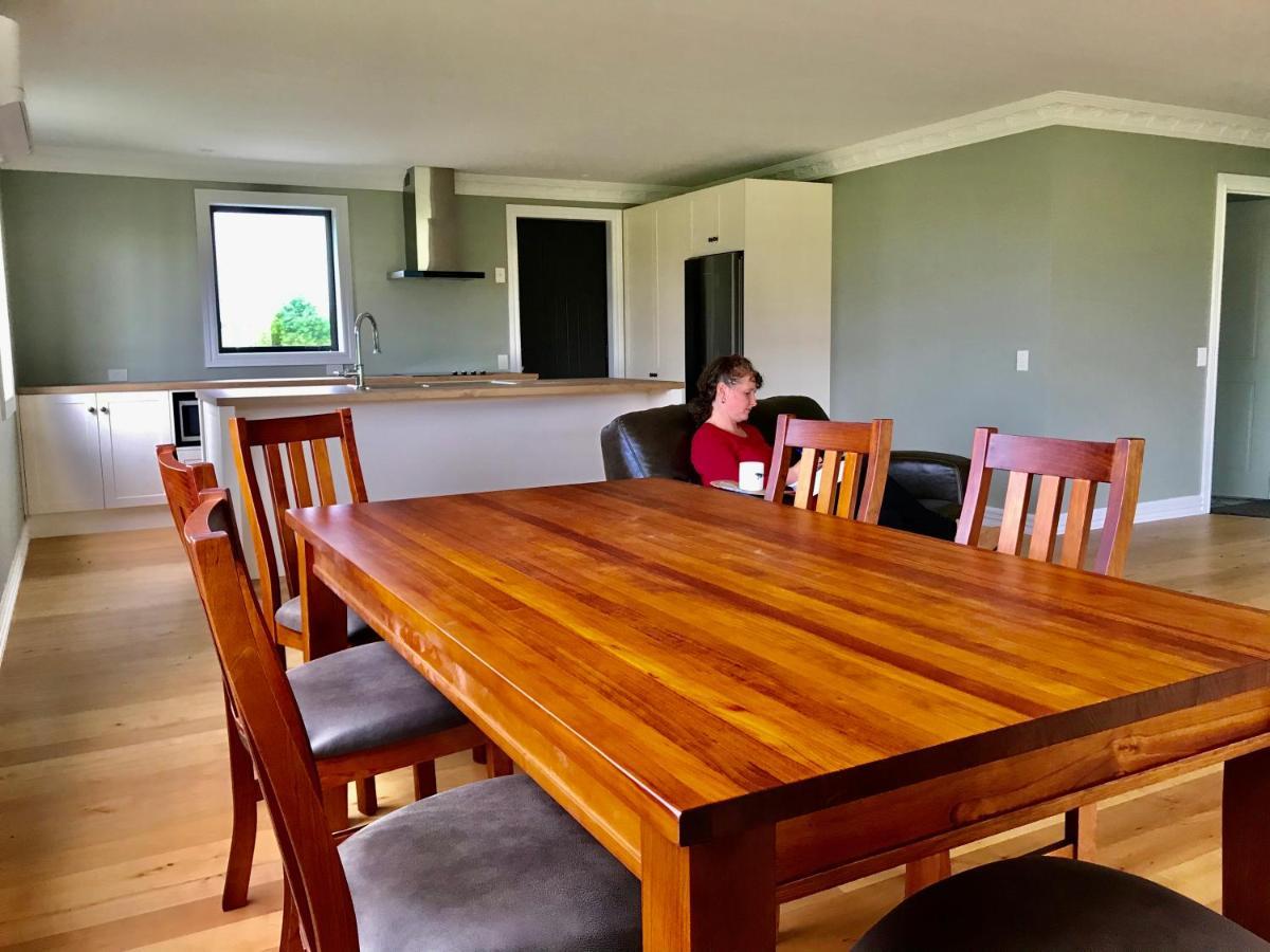 Kepler Oaks Chalet Te Anau Exterior foto
