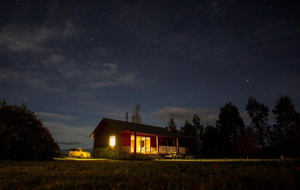 Kepler Oaks Chalet Te Anau Exterior foto